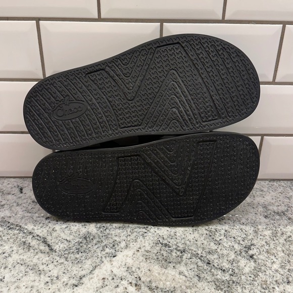 Chaco Womens 10 Townes Midform Sandals Black Leather JCH109472 Strappy - Picture 6 of 9